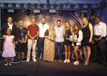 Prefeito Felipe Augusto entrega Troféu Melhores do Ano aos destaques esportivos de São Sebastião 2022