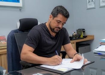 Prefeito Felipe Augusto anuncia investimento de aproximadamente R$ 15 milhões em obras de pavimentação e drenagem em 38 ruas dos bairros Juquehy e Barra do Una