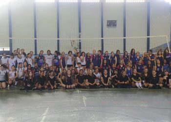 Festival Esportivo Encontros de Projetos conta com quase mil participantes no CAE do Pontal
