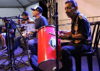 Shows musicais do Festival de Verão de São Sebastião seguem acontecendo em todo o município