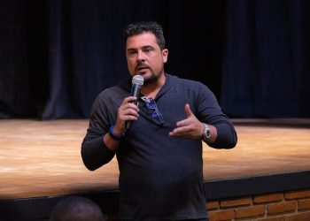 Prefeito Felipe Augusto anuncia entrega da nova sede da Secretaria da Educação