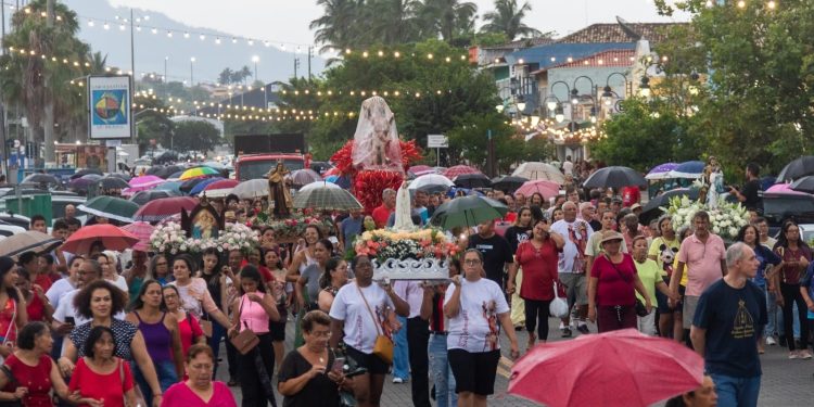 Festa do Padroeiro prossegue neste sábado (21) com sorteio de carro 0km e show com cantor Daniel