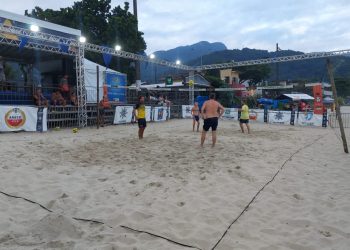 Arenas Esportivas agitam praias de São Sebastião