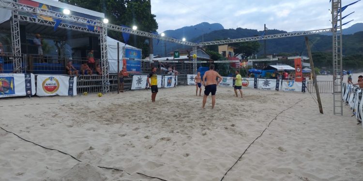 Arenas Esportivas agitam praias de São Sebastião