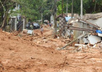 Mais quatro corpos são encontrados e sobe para 53 o número de óbitos decorrentes da calamidade 