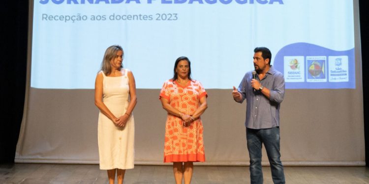 Com início do ano letivo, Felipe Augusto participa da 8ª Jornada Pedagógica para professores da rede municipal
