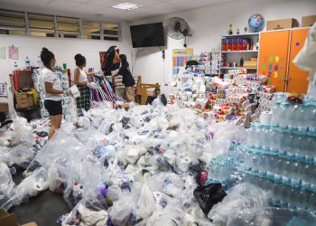 Prefeitura pede que pessoas façam doações apenas aos órgãos oficiais
