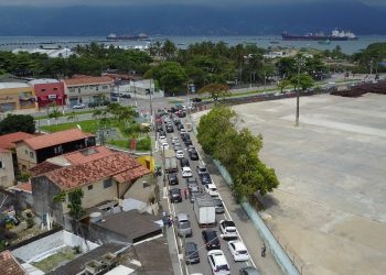 São Sebastião acata determinação do MP-SP que suspendeu prioridade na fila da balsa