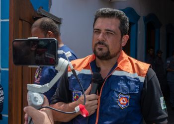 Volta chover na Costa Sul de São Sebastião e prefeito Felipe Augusto faz apelo para que moradores saiam imediatamente das áreas de risco