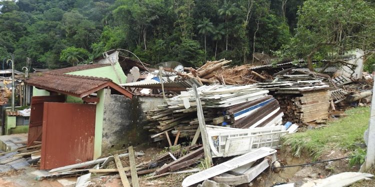 Boletim: Sobe para 46 números de mortos e serra de Boiçucanga volta a ser bloqueada (21.02.2023, às 17h30)