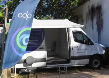 Unidade móvel da EDP presta atendimento aos moradores de Barra do Sahy e região