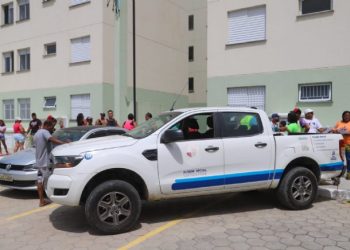  Fundo Social de São Sebastião ajuda famílias vítimas das chuvas abrigadas em Bertioga
