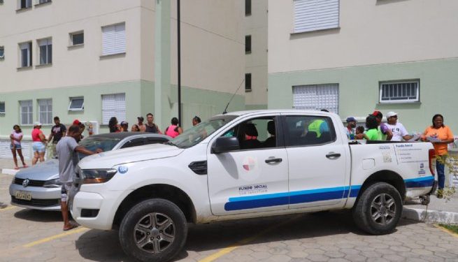  Fundo Social de São Sebastião ajuda famílias vítimas das chuvas abrigadas em Bertioga