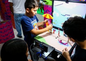 Alunos da rede municipal de São Sebastião participam de oficinas de cinema de animação