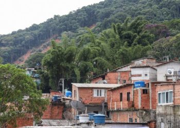 Prefeitura busca recursos para reforma de casas atingidas pela tragédia em São Sebastião