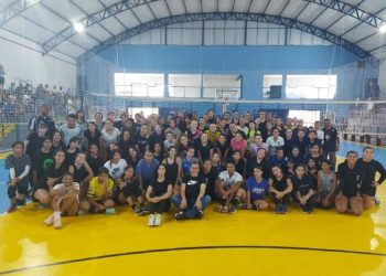 Cerca de 200 atletas participam das seletivas para seleções municipais de voleibol em São Sebastião