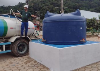Sabesp instala caixas d’água para atendimento aos moradores do Litoral Norte