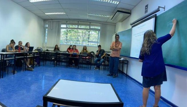 ´Profissionais da Secretaria de Meio Ambiente de São Sebastião ministram palestra no Instituto Oceanográfico da USP