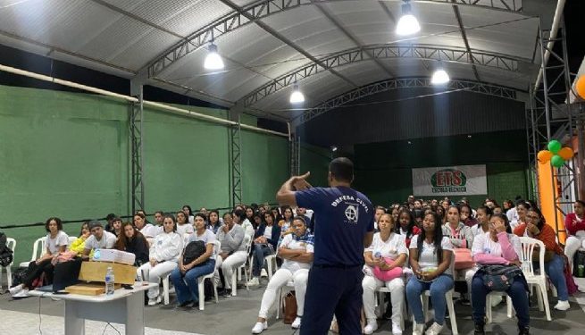 Defesa Civil de São Sebastião compartilha experiências do dia 19 de fevereiro durante Semana da Enfermagem