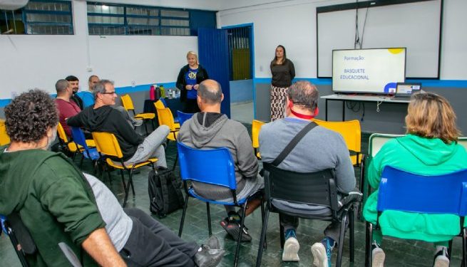 Prefeitura de São Sebastião promove formação de basquete para professores de educação física da rede municipal