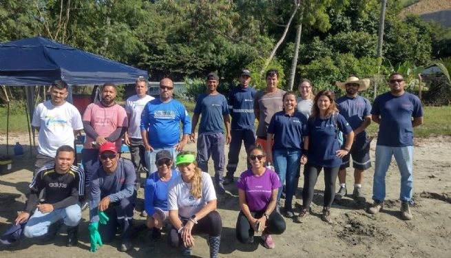 Prefeitura de São Sebastião retira 320 quilos de sucata e lixo em ação de limpeza no Mangue do Araçá