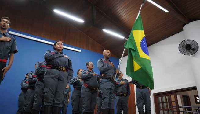São Sebastião tem formada primeira turma de Bombeiros Civis