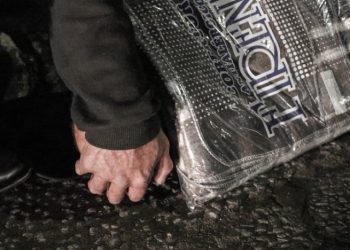 Prefeitura de São Sebastião entrega cobertores à população em situação de rua diante da chegada de frente fria