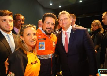 Governador enaltece liderança do prefeito Felipe Augusto durante evento do Prêmio Municípios Resilientes no Palácio dos Bandeirantes
