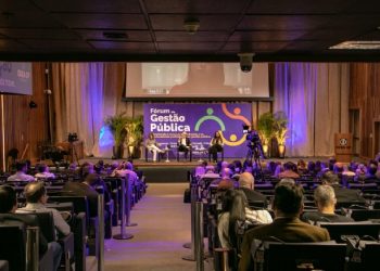 Educação de São Sebastião marca presença em Fórum de Gestão Pública do Crea-SP