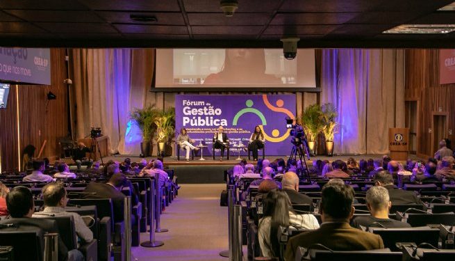 Educação de São Sebastião marca presença em Fórum de Gestão Pública do Crea-SP