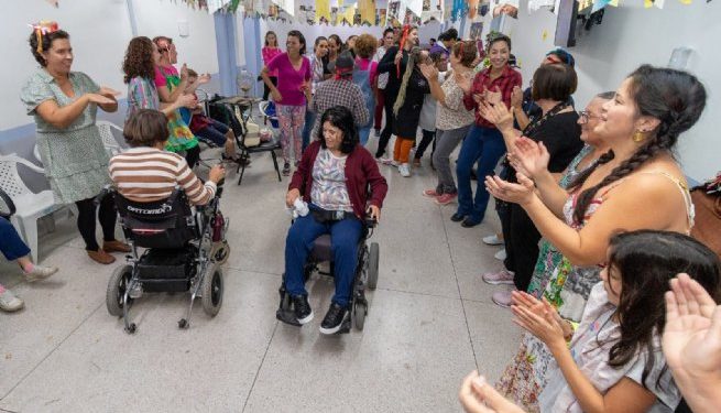 Pacientes e familiares participam de festa junina promovida pelo Centro de Reabilitação da Topolândia