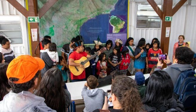 Intercambistas do ‘Interior em São Sebastião’ visitam Aldeia Indígena em Boraceia