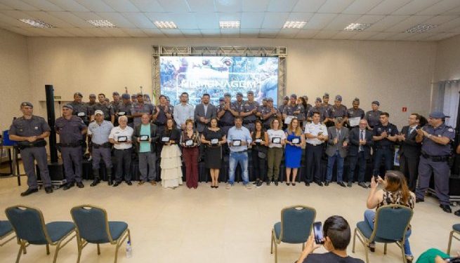 Polícia Militar homenageia profissionais que participaram de operação humanitária em São Sebastião