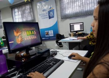 Servidores da Prefeitura de São Sebastião se capacitam em Libras