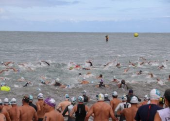 3ª Etapa do Circuito Mares anima público na Praia de Toque-Toque Pequeno com provas de alto nível