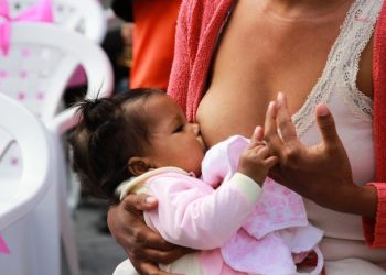 Prefeitura de São Sebastião realiza ‘Hora do Mamaço’ em promoção ao aleitamento materno