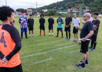 Escolinhas Esportivas de São Sebastião retomam atividades depois de férias escolares