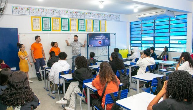 Estudantes de Boiçucanga participam de capacitações do programa ‘Agente Mirim da Defesa Civil’