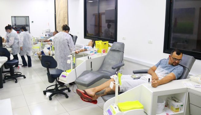 Doze voluntários participam da campanha de doação de sangue promovida pelo Hospital de Clínicas de São Sebastião