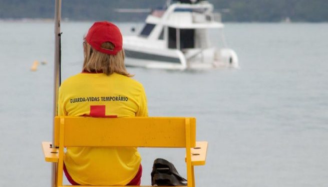 Prefeitura de São Sebastião e GBMar abrem inscrições para Guarda-Vidas Temporários