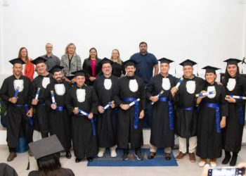 Prefeitura de São Sebastião realiza formatura de alunos da Univesp