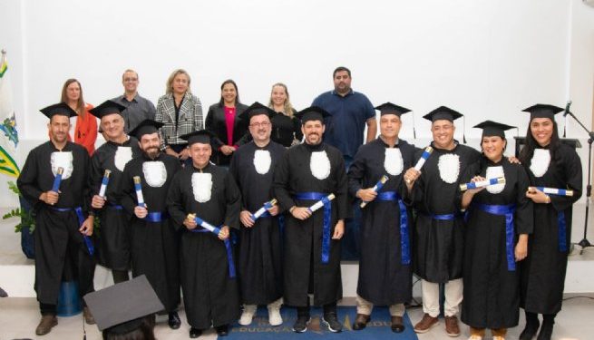 Prefeitura de São Sebastião realiza formatura de alunos da Univesp