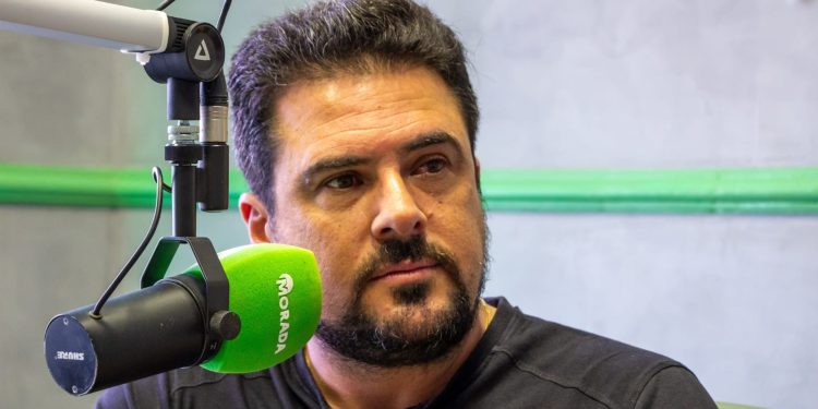 Reajuste salarial: Felipe Augusto restaura perdas e impulsiona recursos municipais para servidores públicos da cidade