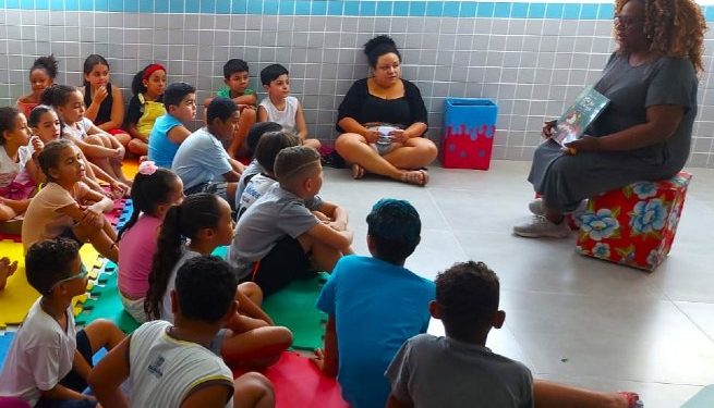 Alunos de São Sebastião participam de ação antirracista do Programa Na Onda da Leitura
