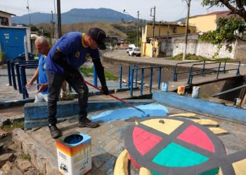 Prefeitura de São Sebastião realiza revitalização de praça e serviços de zeladoria no bairro Topolândia