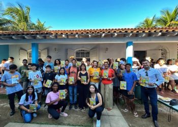 Alunos da rede municipal de São Sebastião recebem ‘Cartilha da Justiça’ para promover a educação cívica