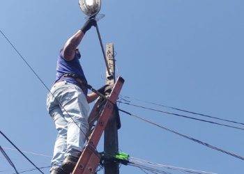 Regional Topolândia realiza reparos na iluminação de vias na região central