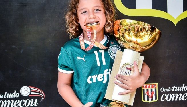 Jovem atleta de São Sebastião é campeão paulista de futsal sub-7 pelo Palmeiras