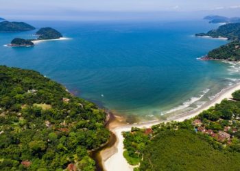 Speedo comemora 45 anos com desafio de natação em Barra do Sahy no domingo