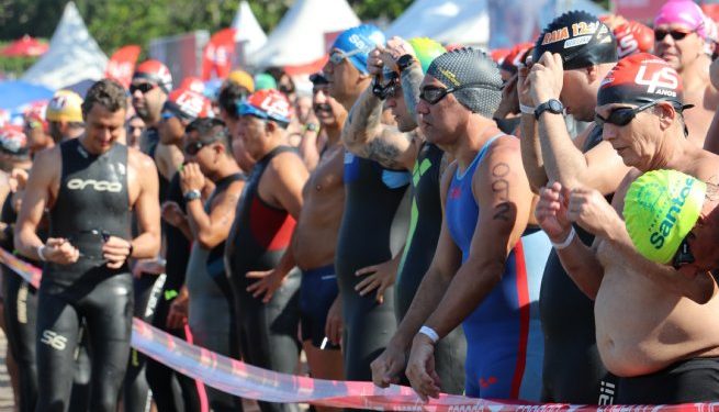 Desafio Speedo reúne quase 2 mil pessoas na Praia de Barra do Sahy